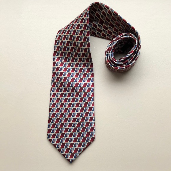 👔 Silk Red & Blue Geometrical Pattern Tie - Picture 1 of 4